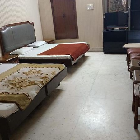 Tourist Guest House أمريتسار المظهر الخارجي الصورة