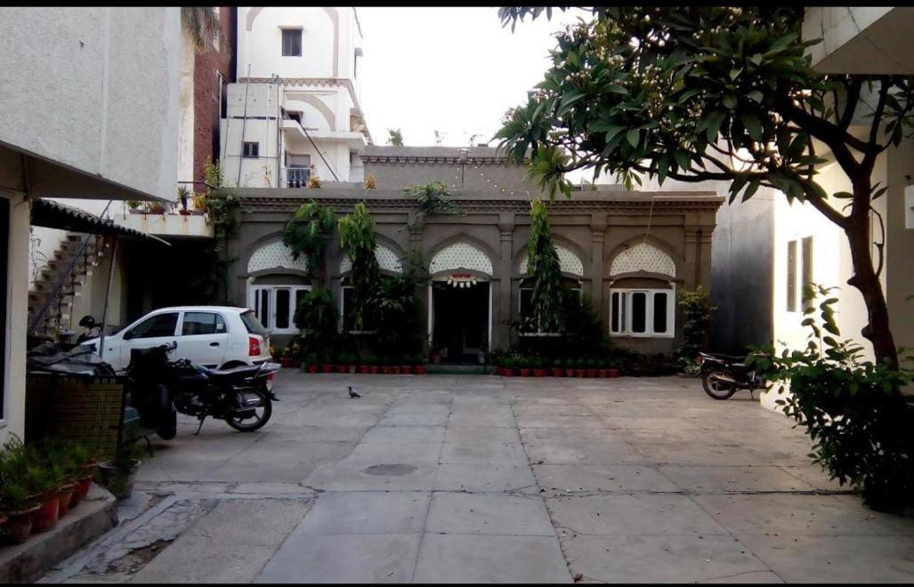 Tourist Guest House أمريتسار المظهر الخارجي الصورة